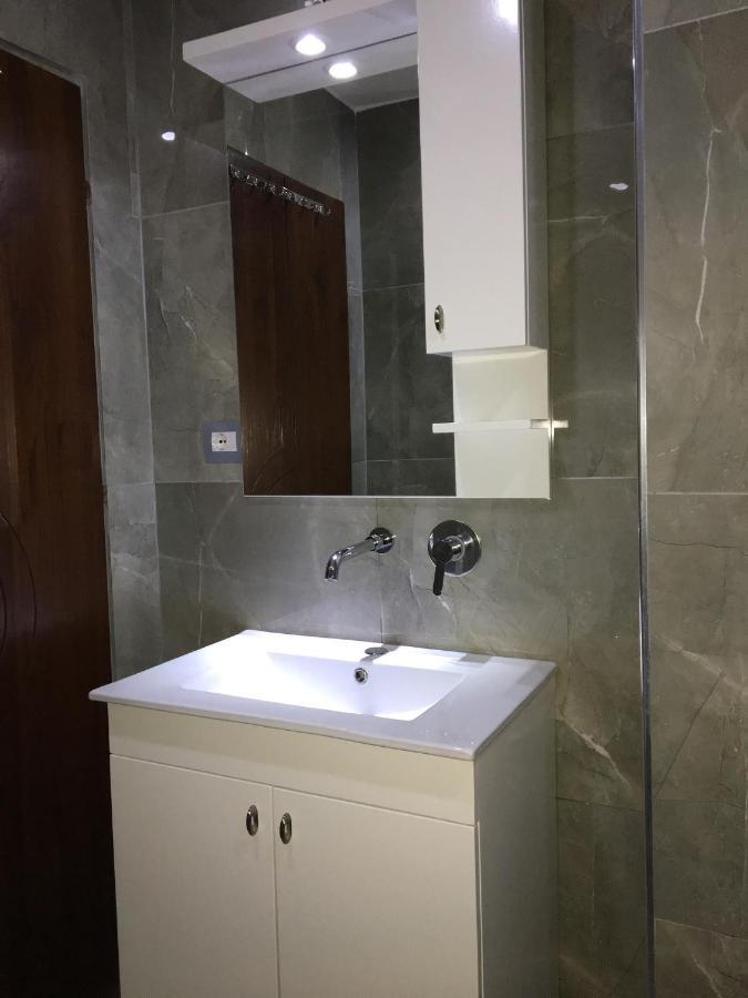 Kreshnik Apartments Ksamil Luaran gambar